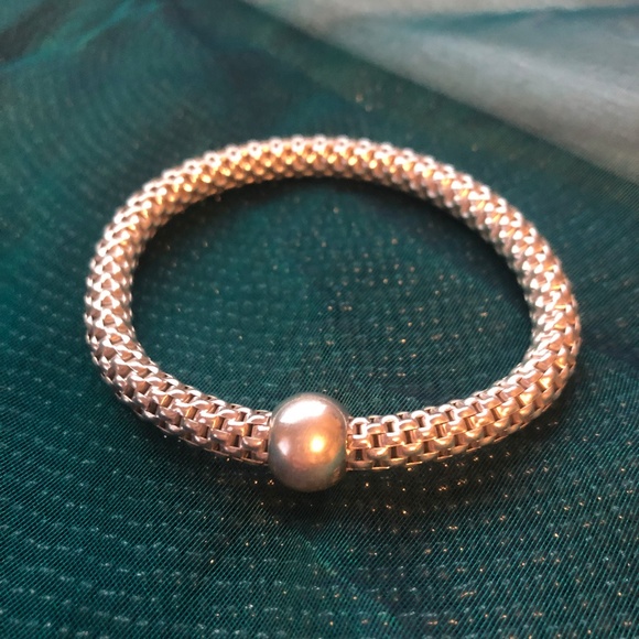 Silpada Chic Stretch Bracelet - Picture 3 of 3